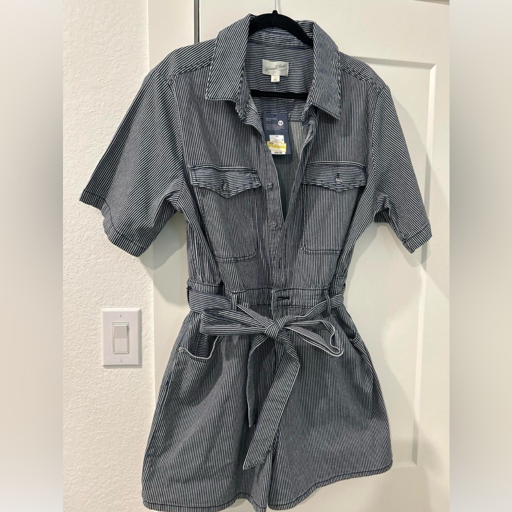 Universal Thread Navy & White Striped Button-Front Romper